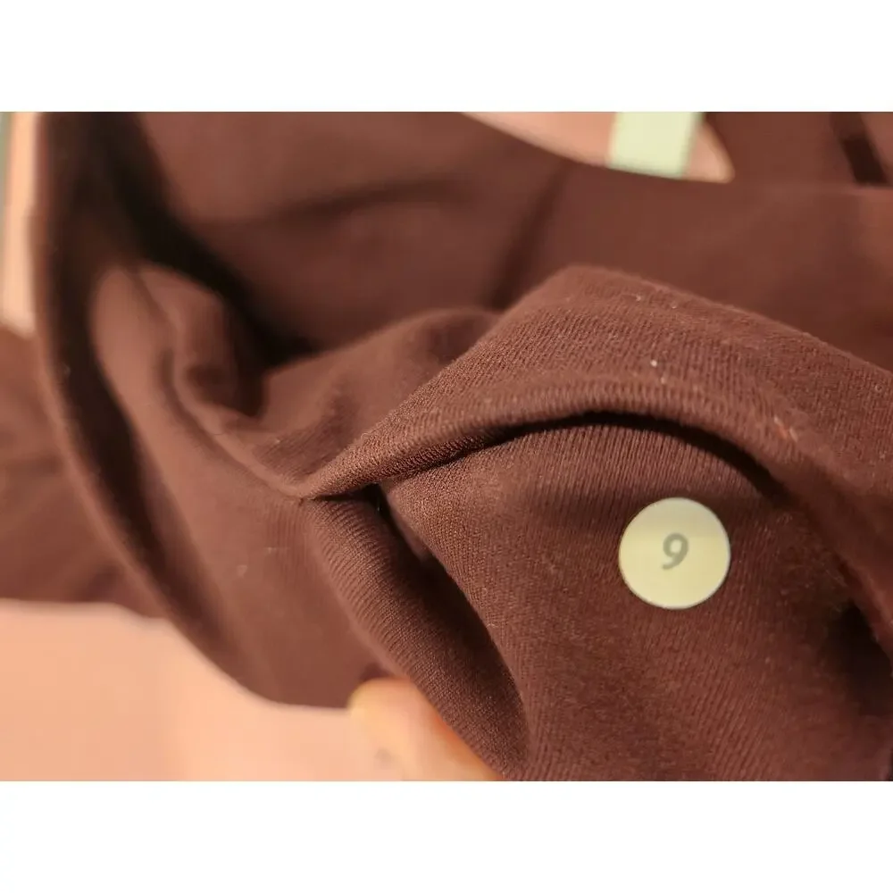 Lululmon Anew‎ Crop brown 24 insteam size 6